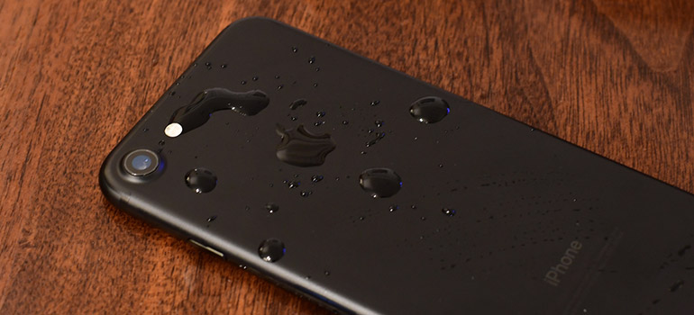 苹果手机iPhone/iPad进水故障维修_进水了怎么维修(图1)